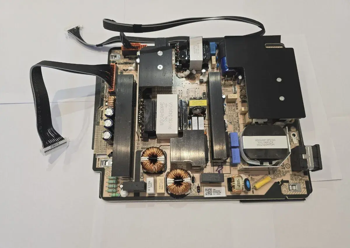 Nahradní díly Samsung OLED 65 S90D 2024 (QE65S90DATXXH)