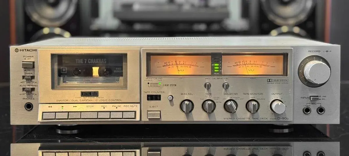 Hitachi D-90S kazetový magnetofon