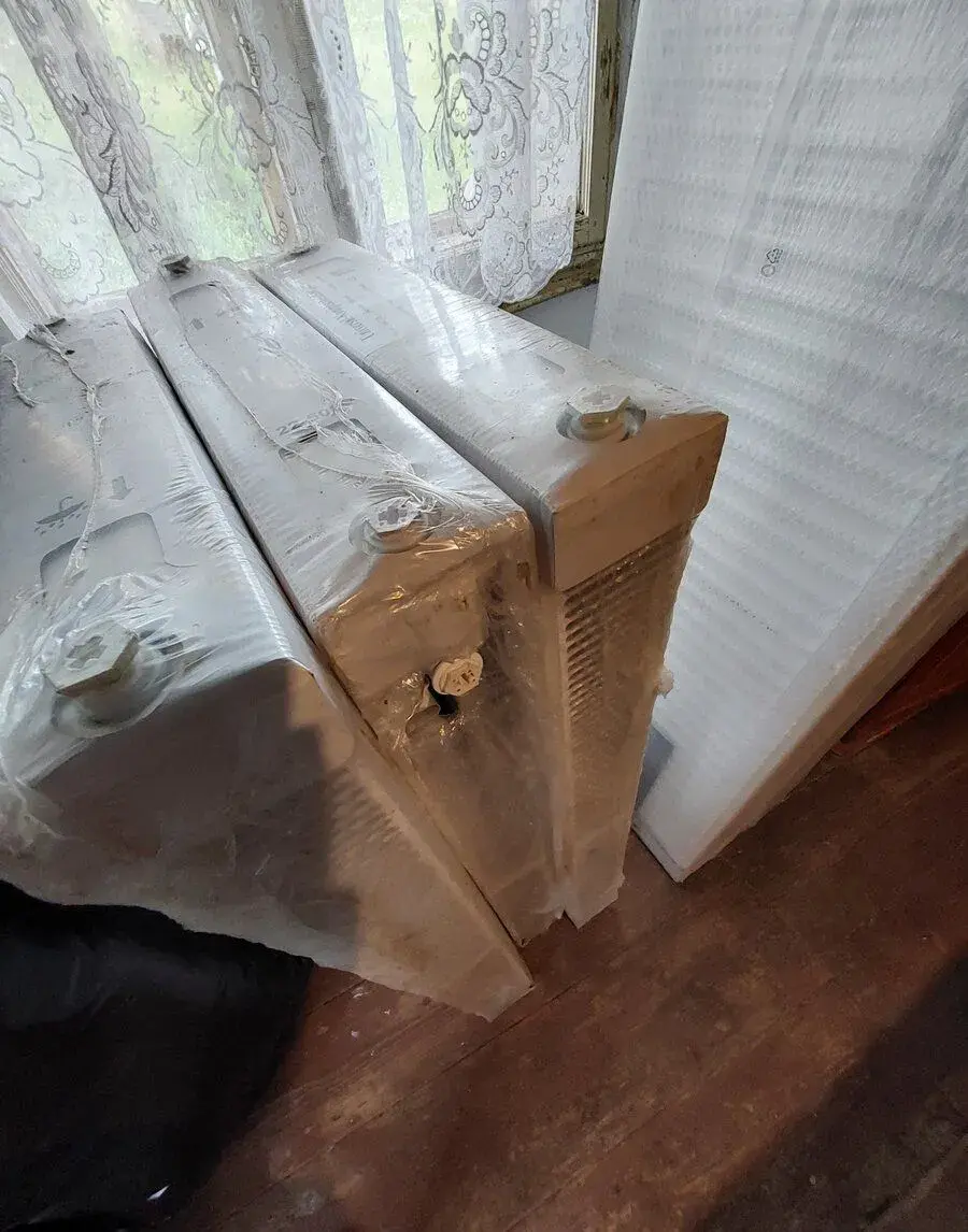 Radiatory z německého Bauhausu, nové a nerozbalené