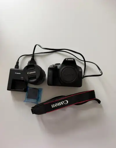 Canon EOS 2000D + objektiv 18–55 mm