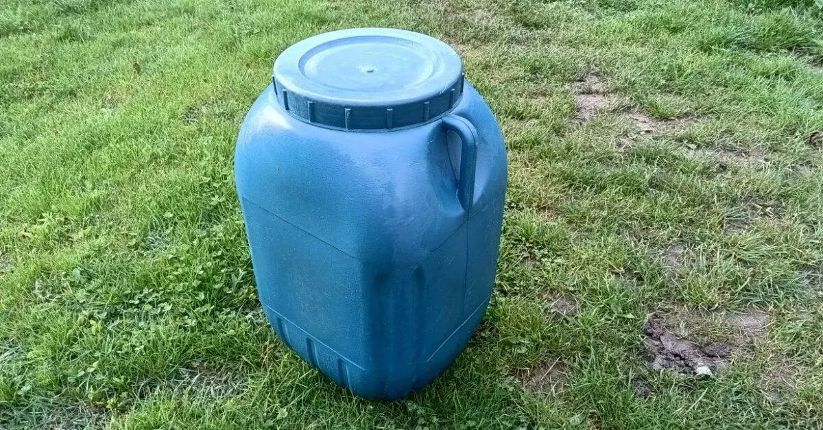 Plastové sudy 50L