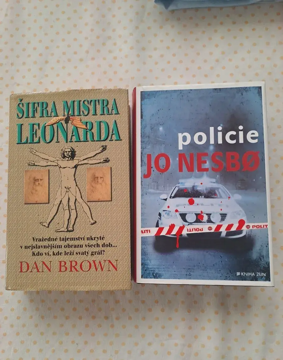 D. BROWN a J. NESBO