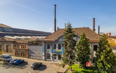 Prodej, komerční/obchodní prostory, 246 m2, Korandova, 30100