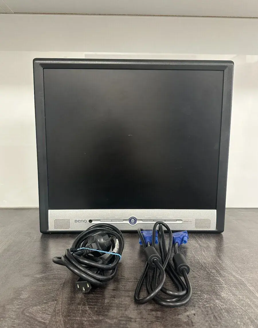 Monitor 17" BenQ Q7C3