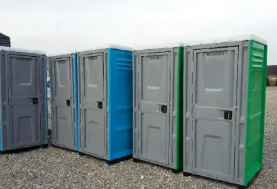 Nová mobilní toaleta, kadibudka, toi, přesnosné wc, chemické