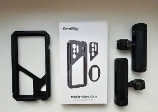 SmallRig Samsung Galaxy S24 Ultra Cage Kit 4601 + 2x handle