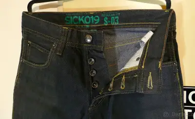 Nové jeans Pull&Bear