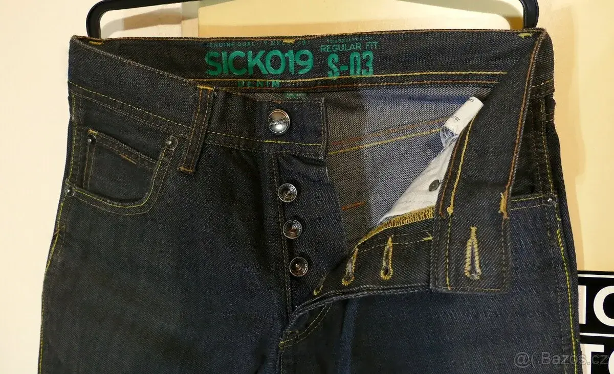 Nové jeans Pull&Bear