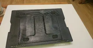 Chladící podložka pod notebook
