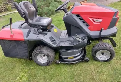 Traktor STARJET P4