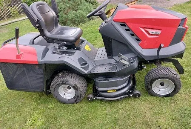 Traktor STARJET P4