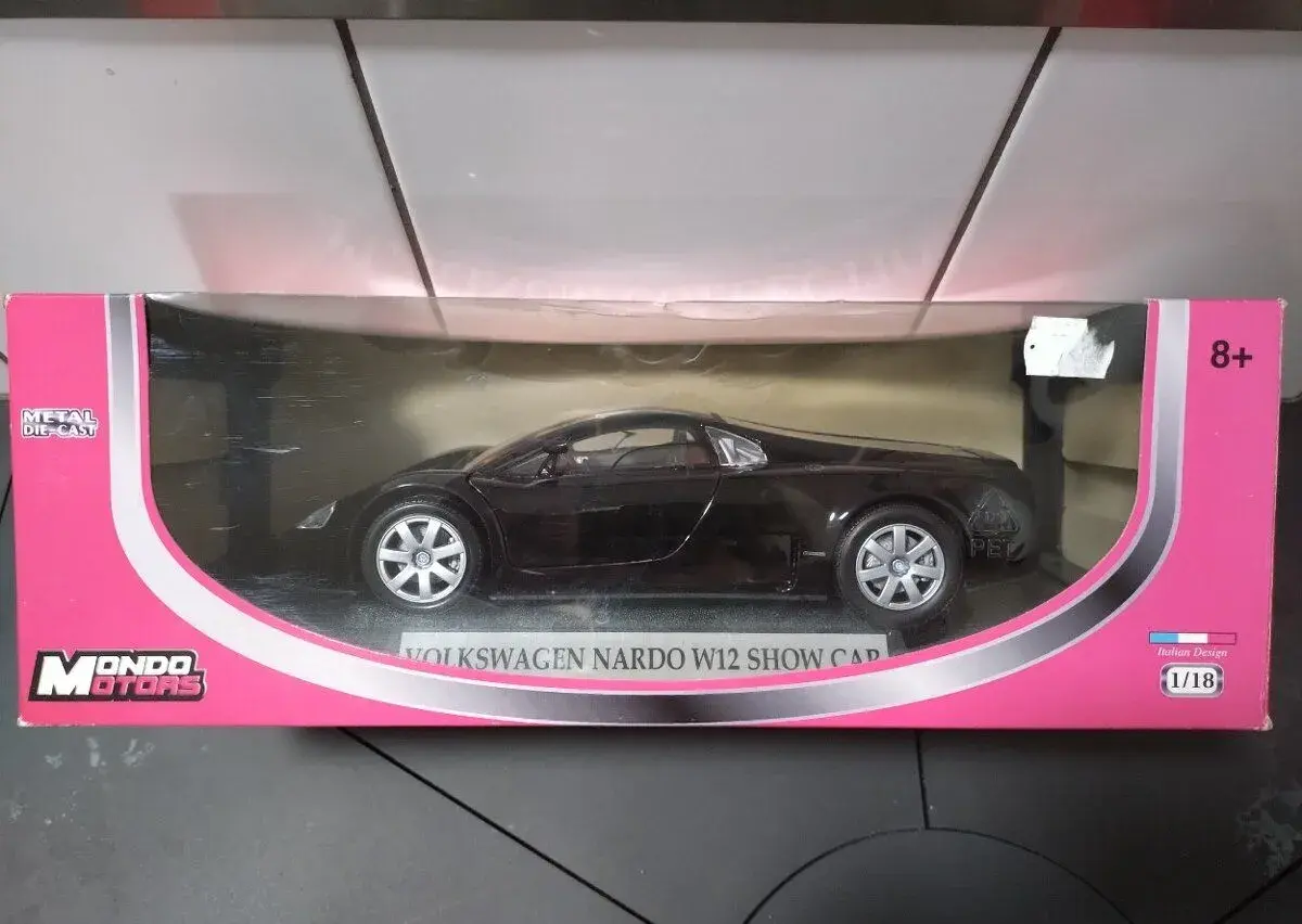 Modely 1/18