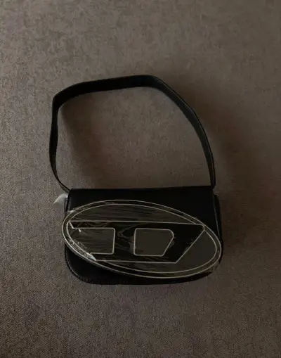 Diesel kabelka