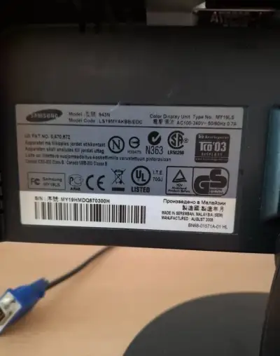Monitor Samsung úhl. 48 cm
