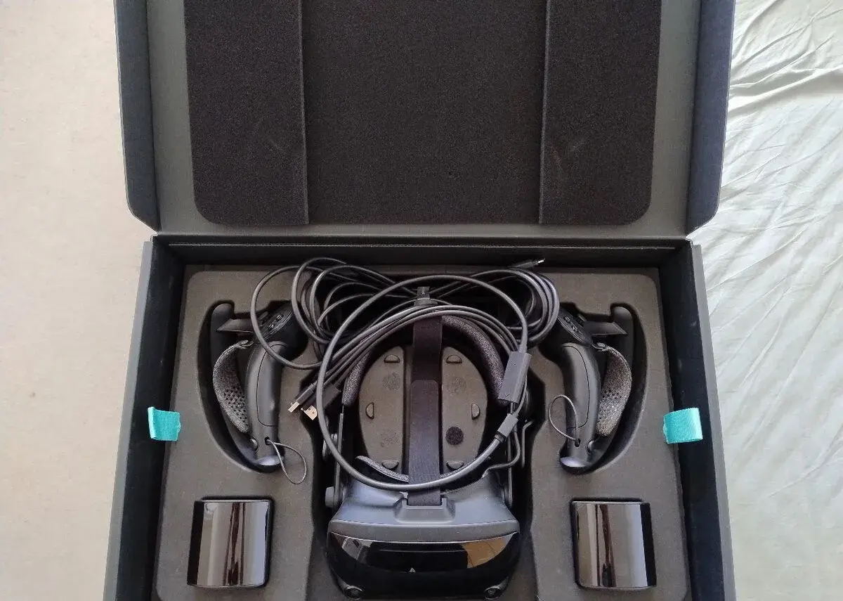 Valve Index VR headset - kompletní sada