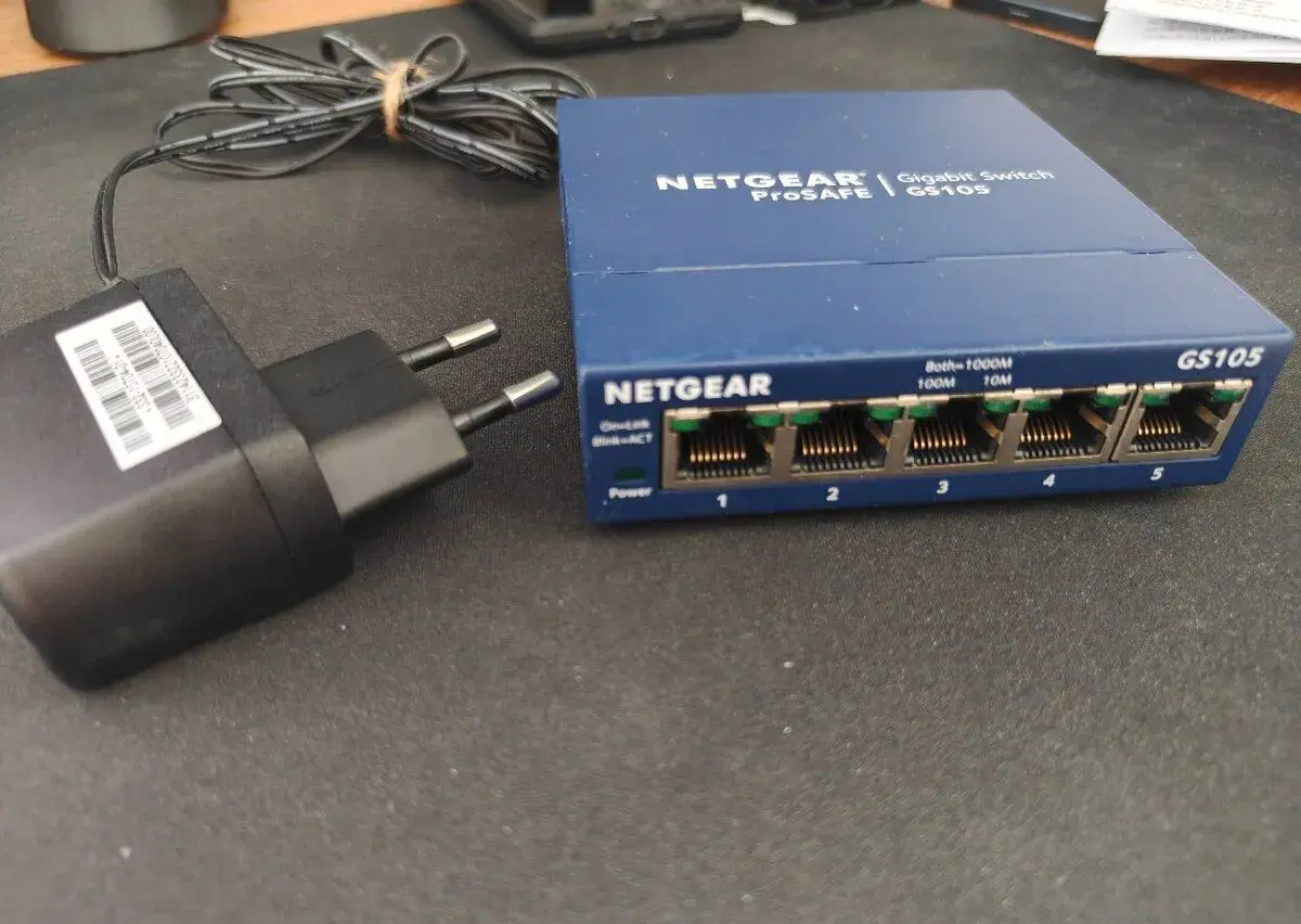NETGEAR Gigabit Switch GS105