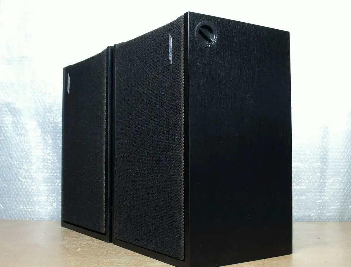 Reprobedny Bose 300.