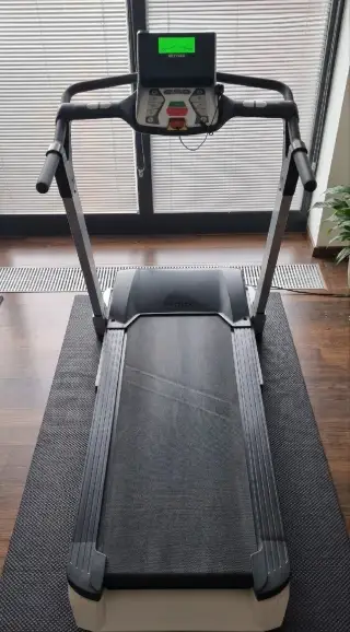 Běhají pás KETTLER Track Motion