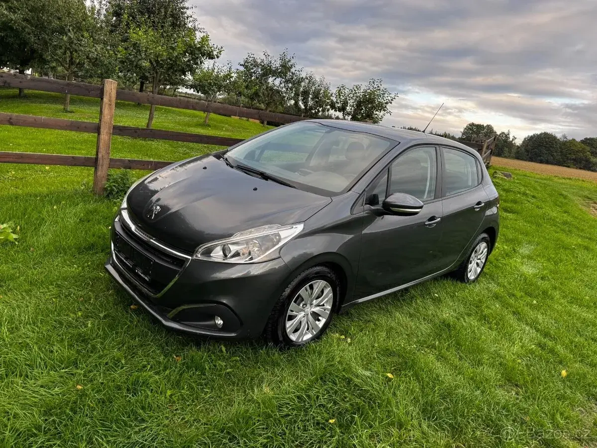 Peugeot 208 – 2016, 130 000 km