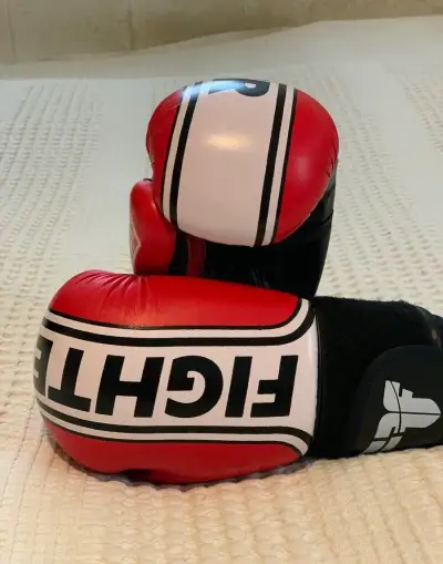 Rukavice kick box