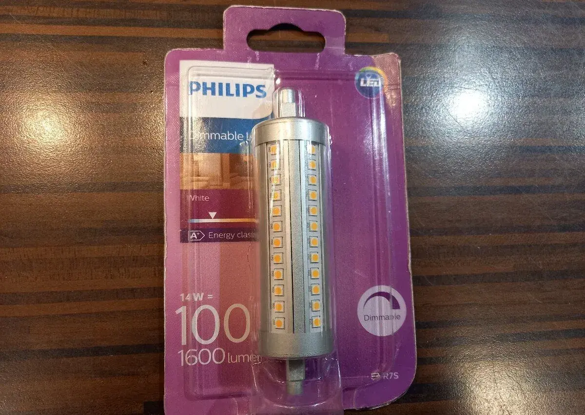 LED žárovka R7s 118mm Philips 14W (100W) stmívatelná
