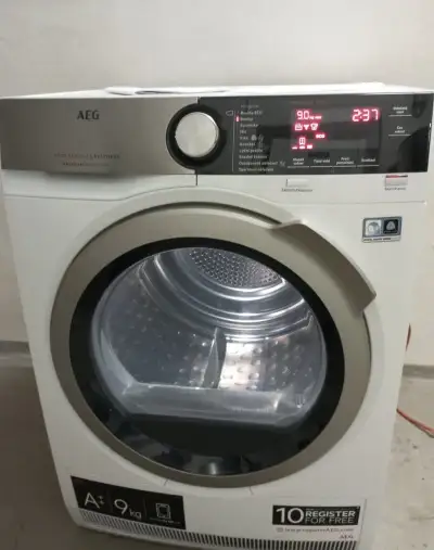 Sušička AEG 8000
