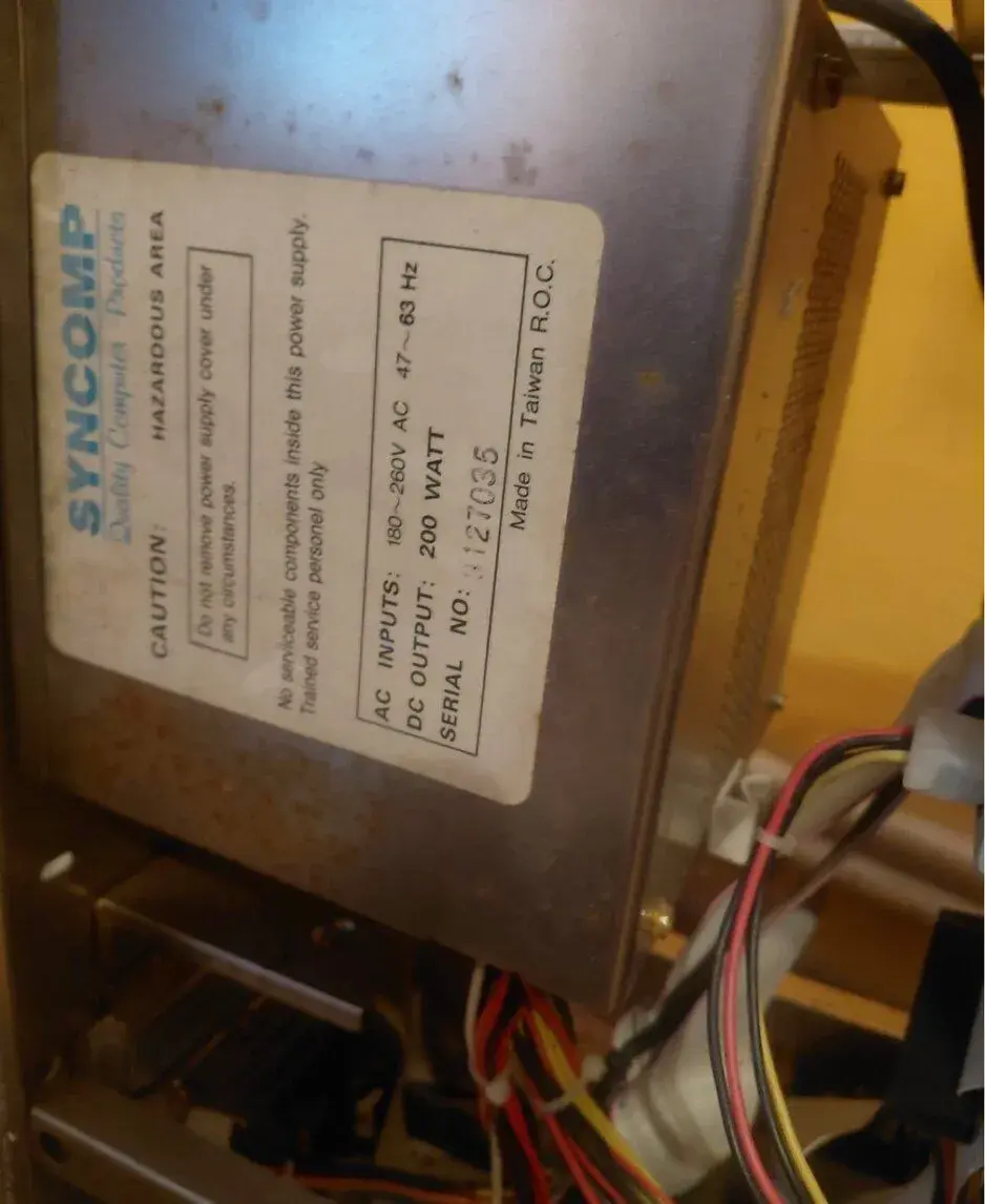Retro PC zdroj Syncomp 200W AT