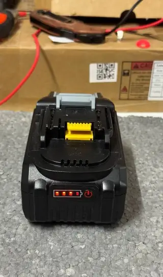 Akumulátor Makita 18V 8.0Ah – Samsung 40T (Nový)