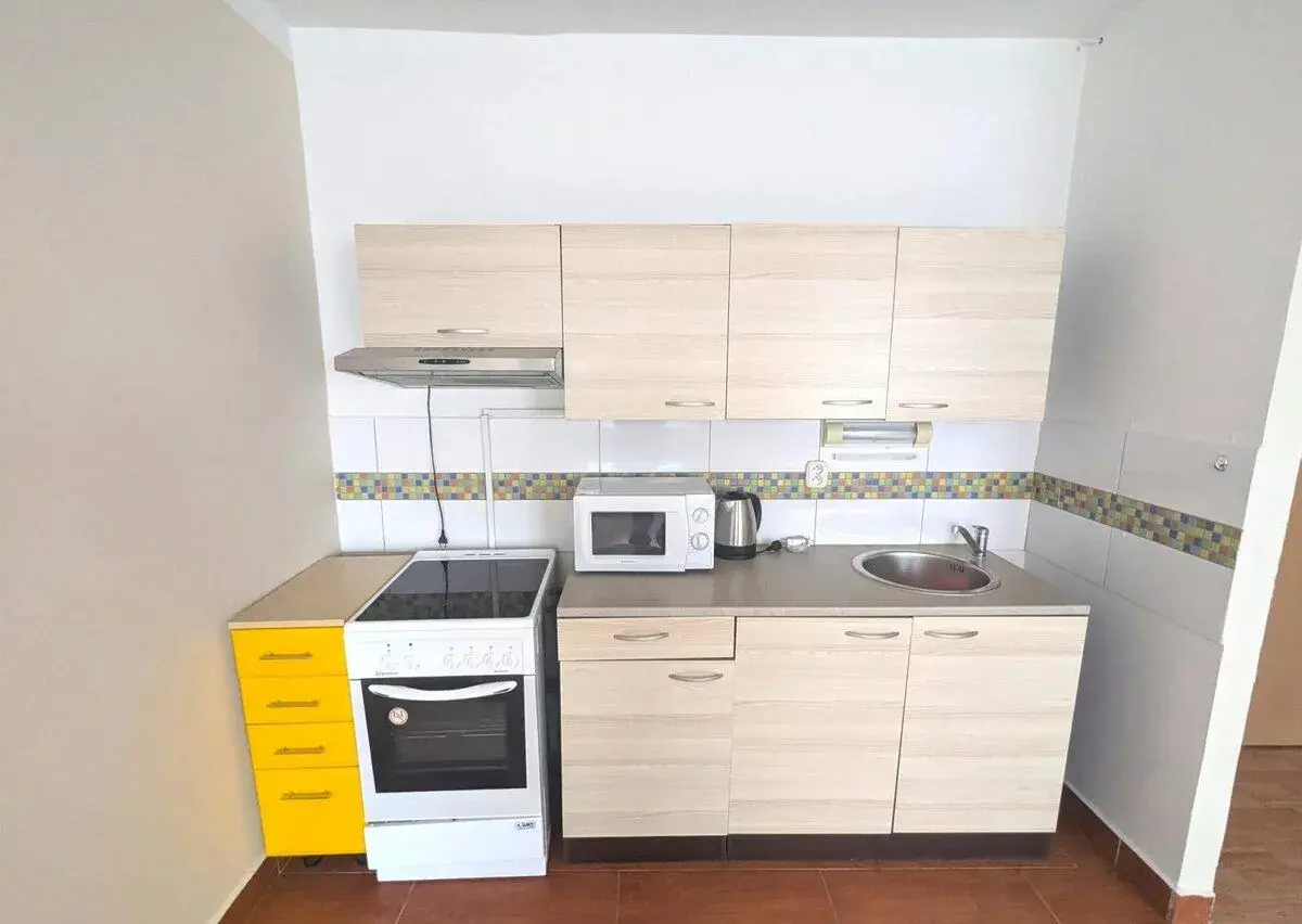 Pronájem bytu 1+kk, Obvodová 746/5, Ústí nad Labem