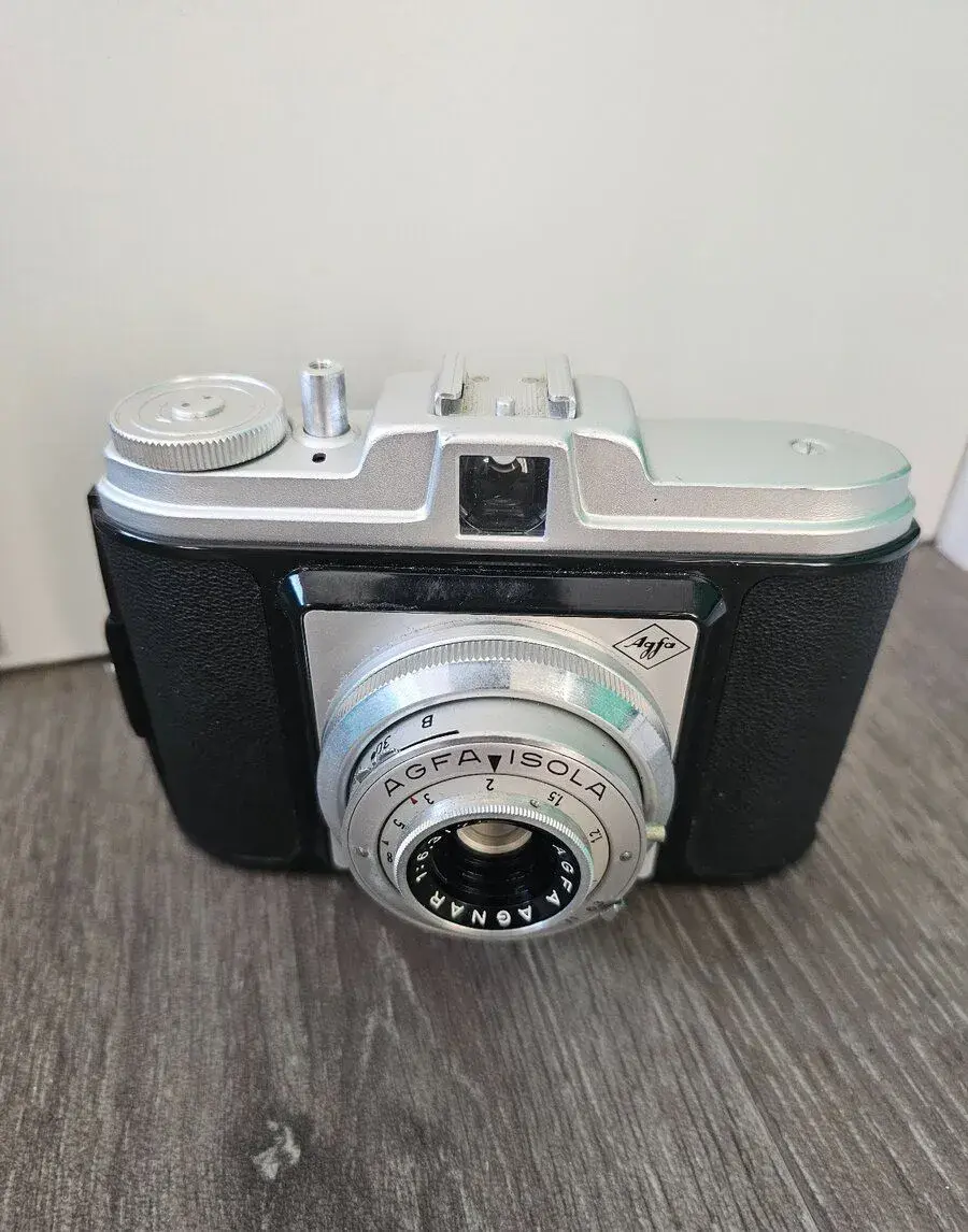 Starý fotoaparát Agfa Isola I