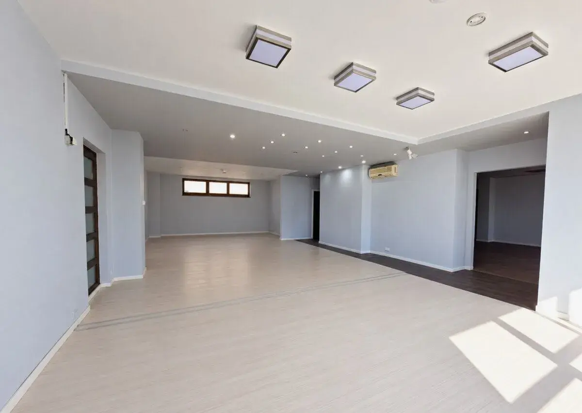 Pronájem komerčního objektu (165 m2) v ul. Hostivařská, Prah