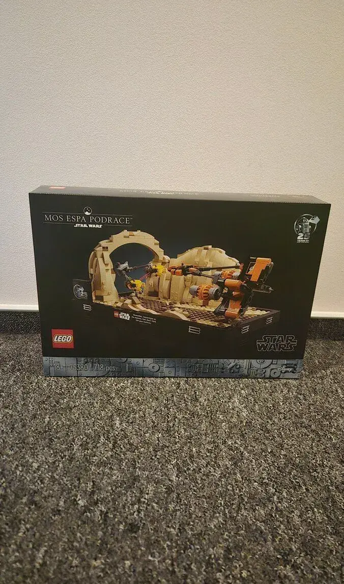 LEGO® Star Wars 75380 Závody kluzáků v Mos Espa