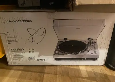 Gramofon Audio-Technica NOVY
