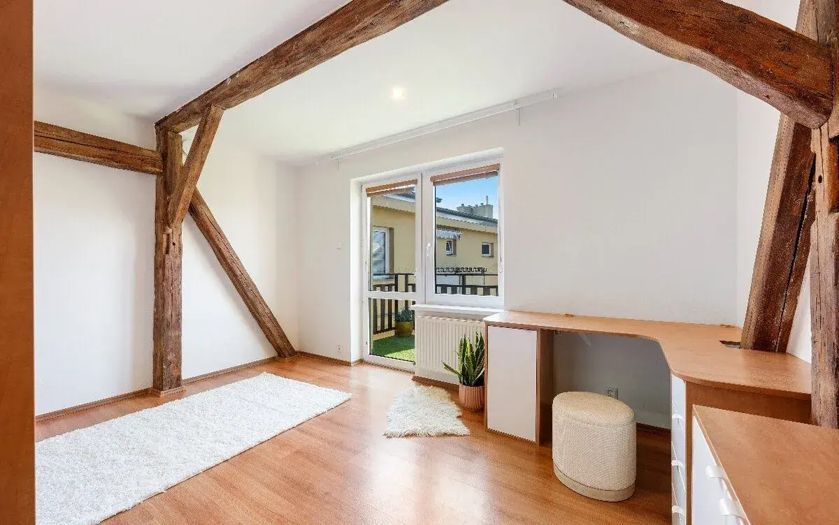 Podkrovní 4+1, 139 m², terasa a balkon — Brno, Tržní