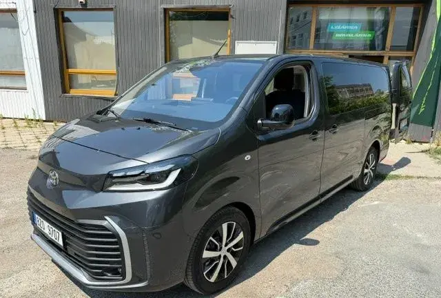 Toyota Proace Verso 2,2 Diesel Business 9S Comfort