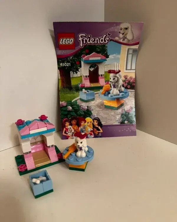 LEGO Friends 41021 Malý palác pro pudlíka