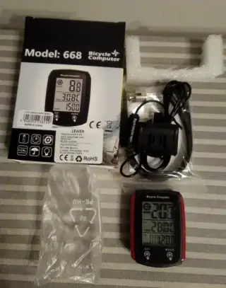 Nový nepoužitý tachometr na kolo Model 668.