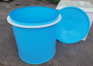 VÝPRODEJ - Ochlazovací káď 1,5x1,5m MODRÁ/BÍLÁ + Víko