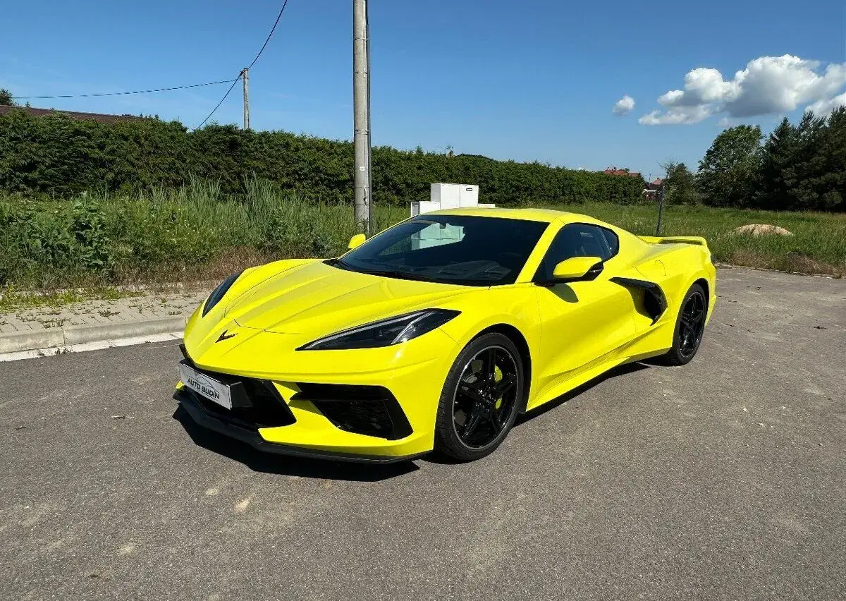 Chevrolet Corvette – 2023, 2 000 km