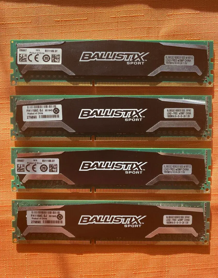 PC RAM Operační paměť Crucial Ballistix Sport (4x8GB) (DDR3)