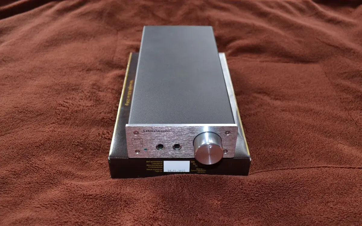 Sluchátkový zesilovač Lehmann audio linear.