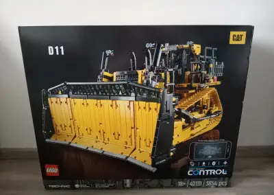 Lego Technic 42131 Buldozer CAT D11