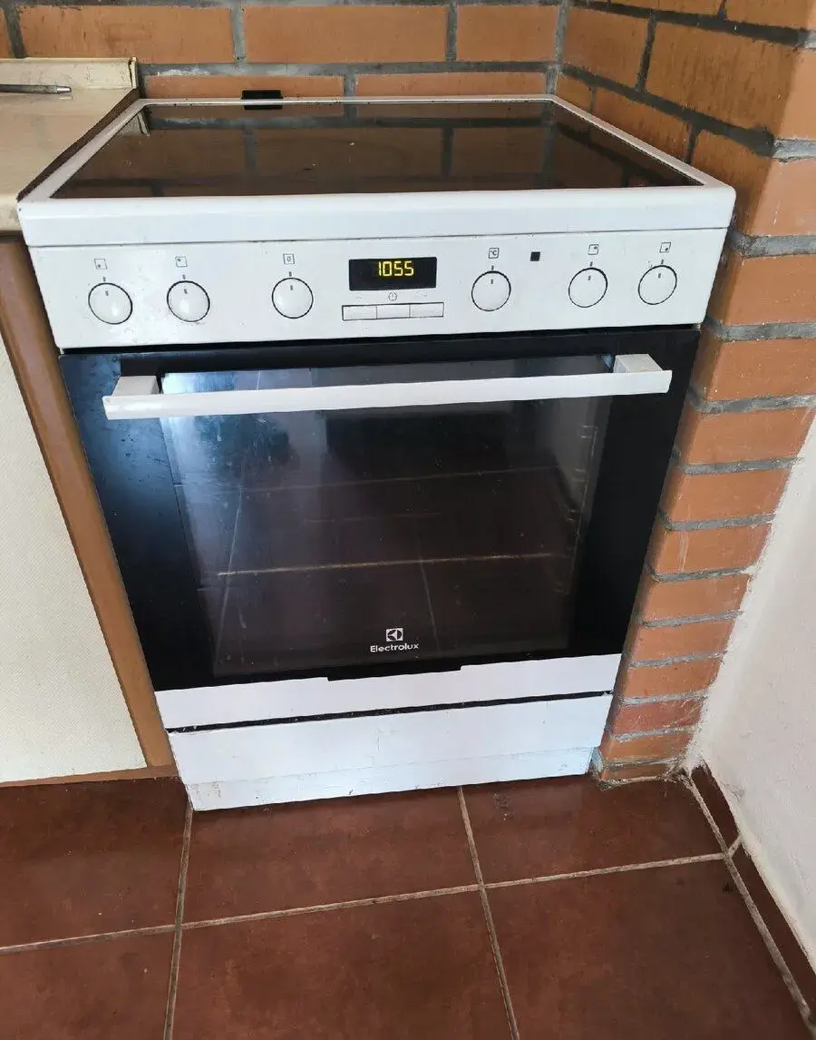Vařič s troubou Electrolux
