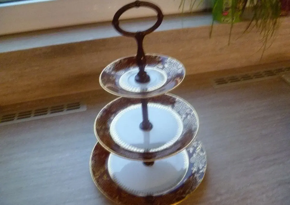 Retro patrové talíře, porcelán česká vroba