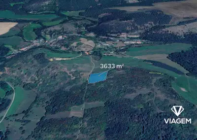 Pole 3 633 m²