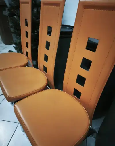 5 ks kuchyňských židlí