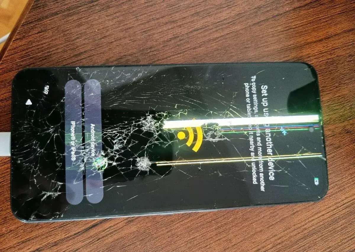 CMF Phone 2 Pro by Nothing (poškozený displej / k opravě)