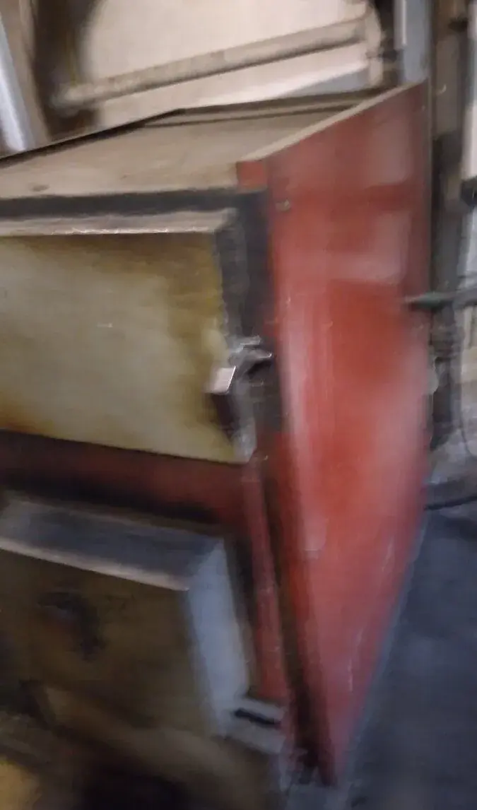 1 nepoužitý kotel na dřevoplyn+1 kotel na dřevoplyn zdarma.