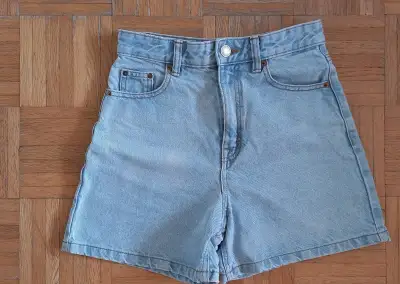 Džínové/riflové kraťasy/šortky Pull&Bear vel. 34