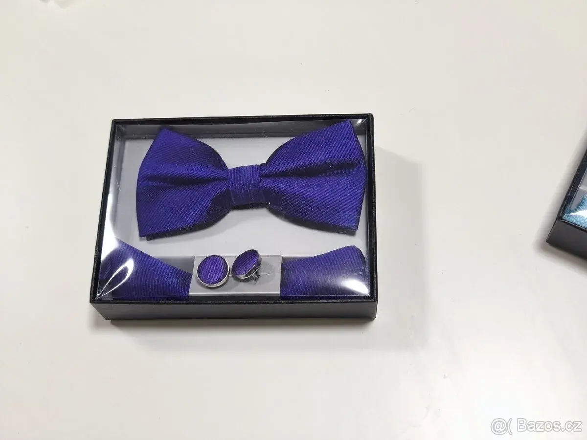 fashion sada motýlek, knoflíčků a kapesníčku